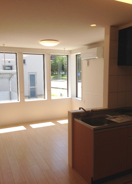 居室・リビング　※写真は反転タイプです