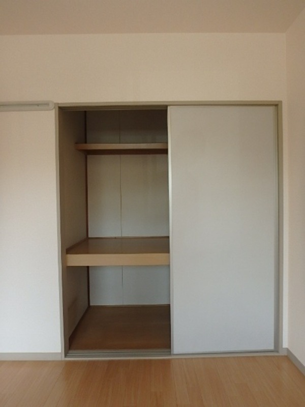 収納　図面と現状に相違がある場合には現状を優先