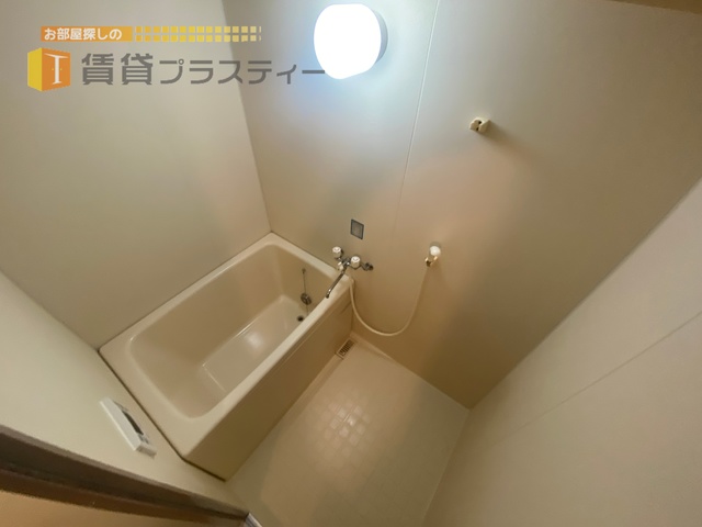 バス・シャワールーム　一日の疲れを癒しましょう。