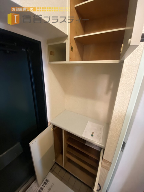 収納　玄関にも収納たっぷり！