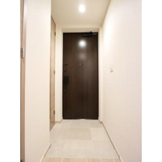 玄関　※写真は同タイプ住戸です。