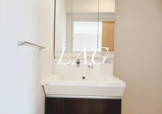 洗面設備　独立洗面台です。