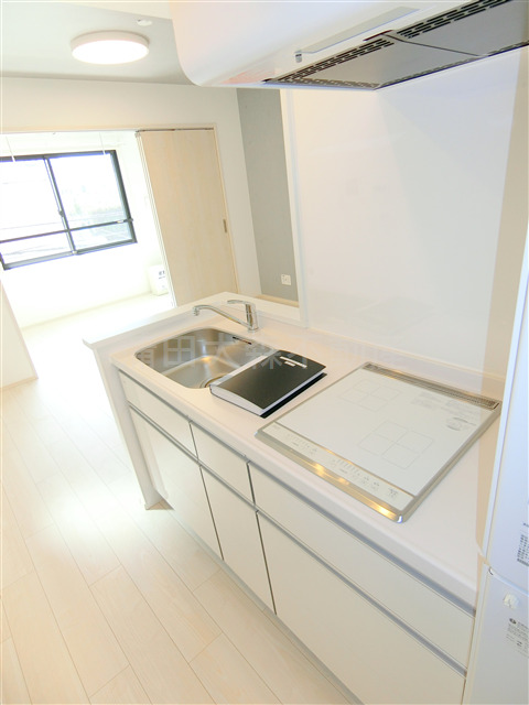 キッチン　２口IHシステムキッチン　カウンターキッチン