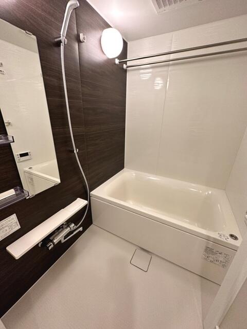 バス・シャワールーム　※写真は同タイプ住戸です。