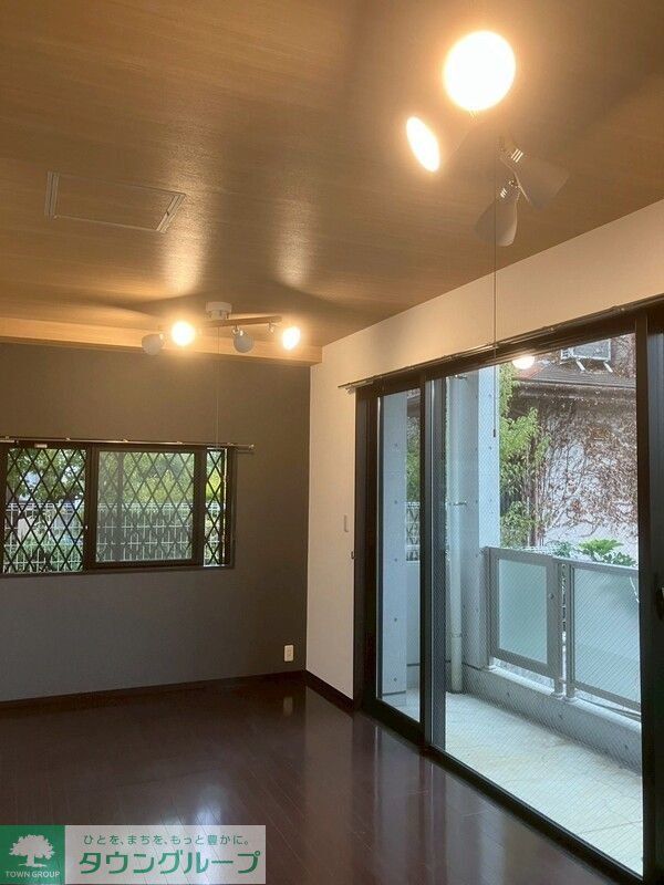 居室・リビング　お問合せはタウンハウジングまで！※現地待合わせ相談可能