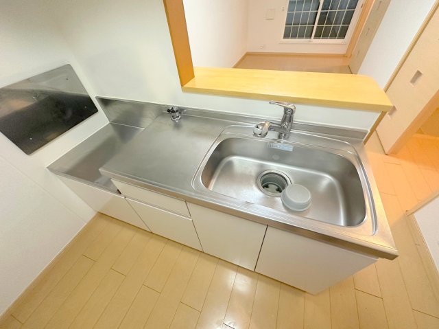 キッチン　あなたの好みに合わせたコンロを置いてくださいね。