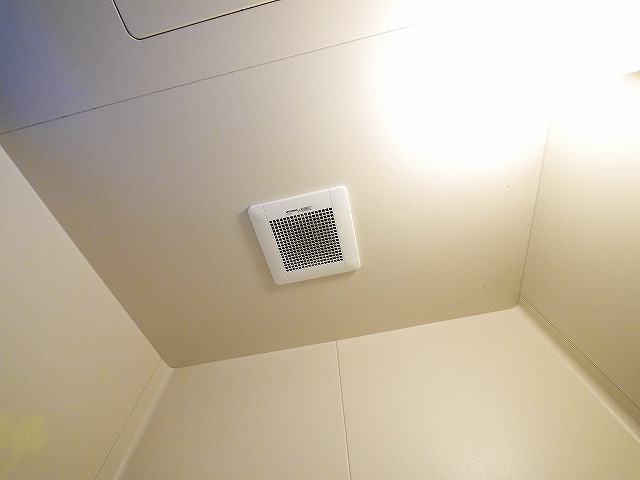 その他設備　換気扇が付いています