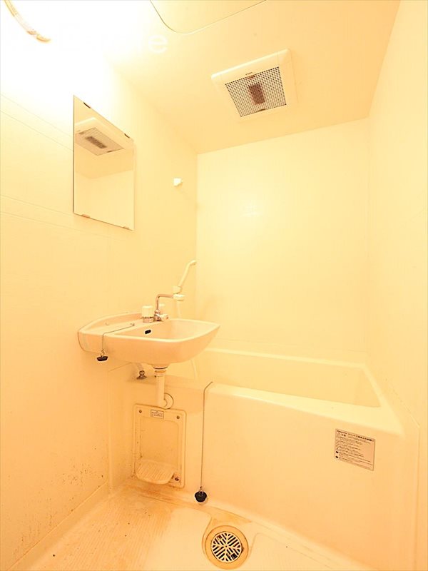 バス・シャワールーム　バスルーム