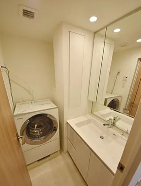 洗面設備　家具家電等はイメージです