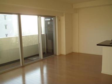 居室・リビング　☆明るい居間☆