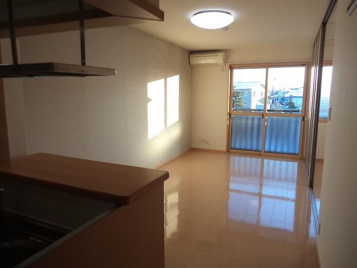 居室・リビング　※他のお部屋の画像となります