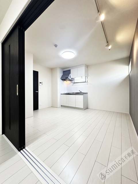 居室・リビング　ホワイトベースで明るい内装♪