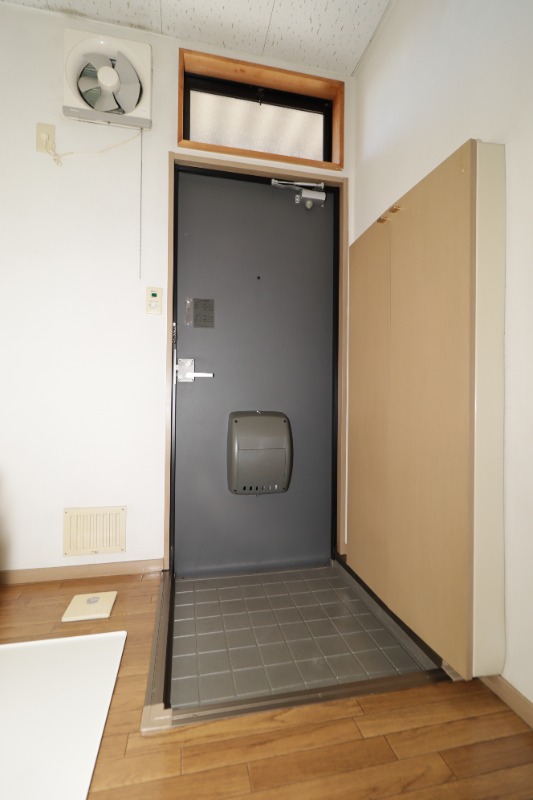 玄関　図面と現状に相違がある場合には現状を優先