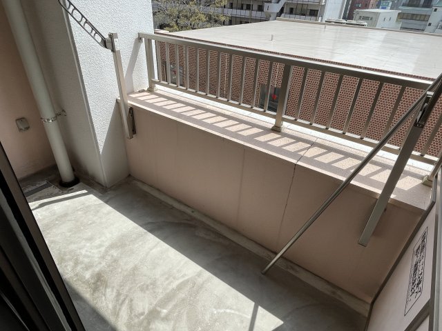 バルコニー　バルコニーがあります