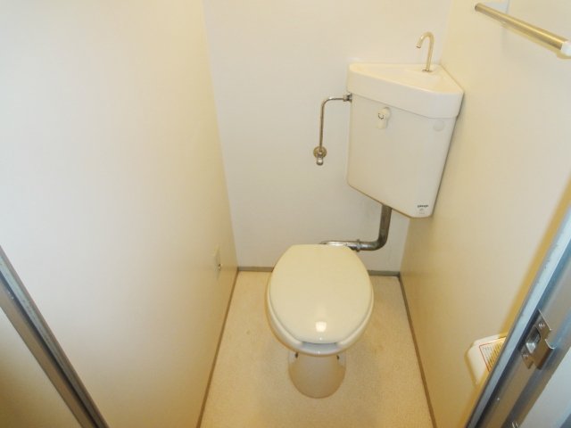 トイレ　同物件別号室