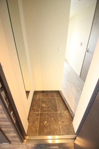 玄関　（別タイプ参考写真）エスジーコート大塚駅前　豊島区北大塚１