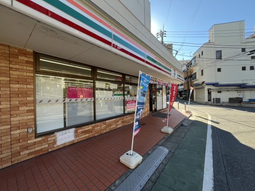 コンビニ　セブンイレブン 練馬貫井5丁目店（コンビニ）まで407m