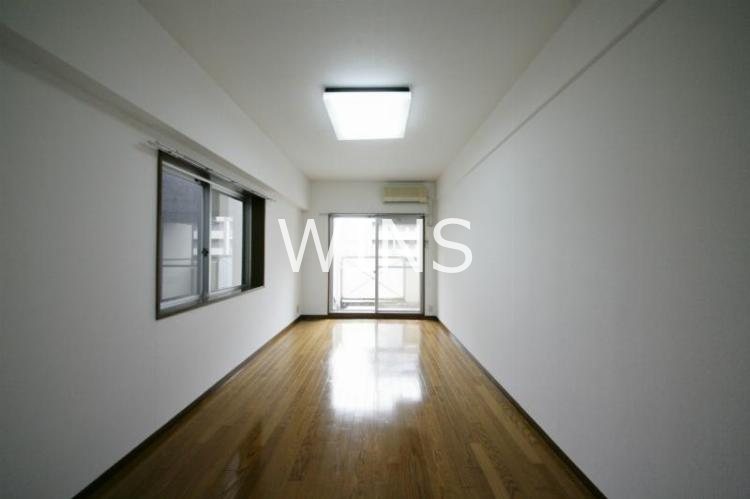 居室・リビング　別部屋参考写真です