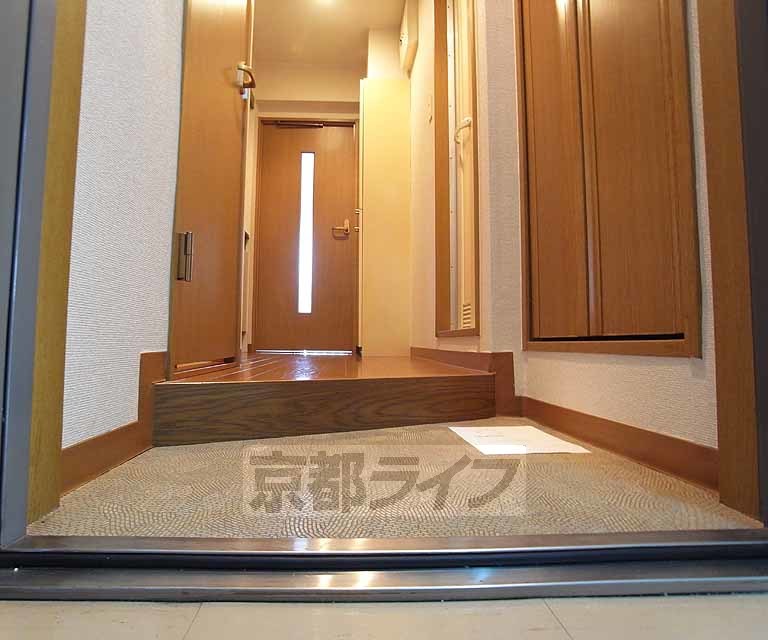 玄関　シューズボックスあります。