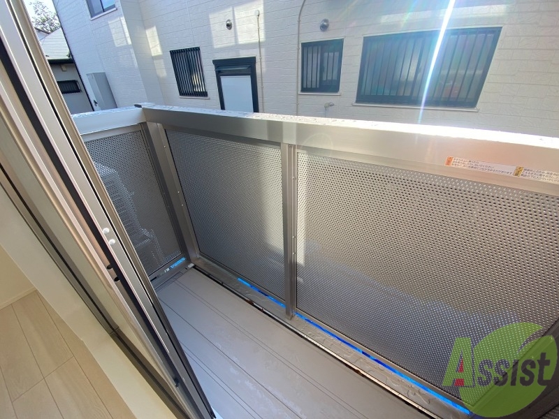 バルコニー　バルコニーがあるので洗濯物は外に干せそうですね～