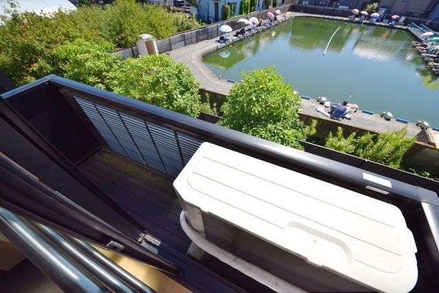 バルコニー　★お布団も干せますよ★