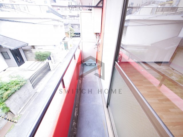 バルコニー　陽当たり良好なバルコニーです