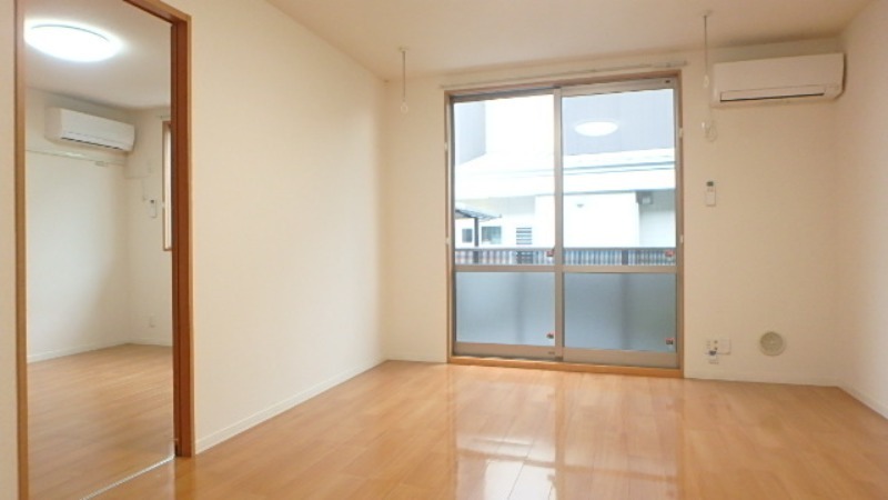 居室・リビング　図面と現状に相違がある場合には現状を優先