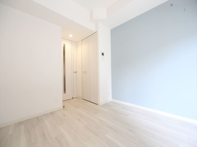 居室・リビング　洋室6.4帖　クローゼット付（収納充実してます）