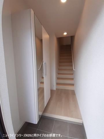 玄関　※同タイプ部屋の写真です。