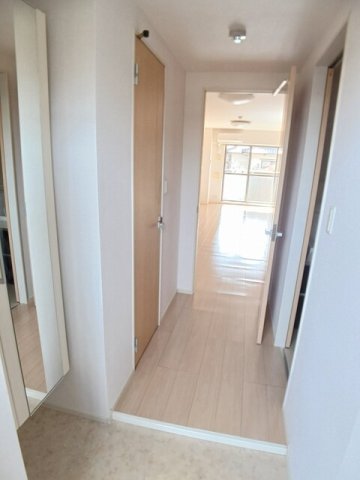 玄関　収納もある玄関です