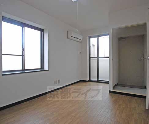 居室・リビング　明るいんです。