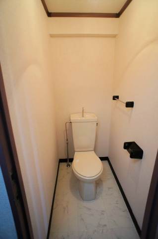 トイレ　別号室