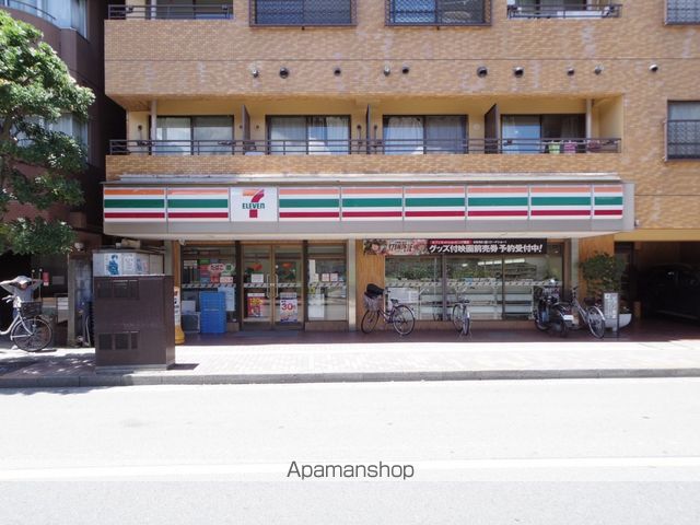 コンビニ　セブンイレブン（コンビニ）まで114m