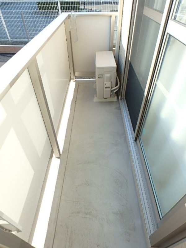 バルコニー　図面と現状に相違がある場合には現状を優先