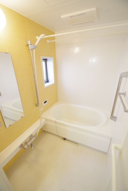 バス・シャワールーム　★お問い合わせはタウンハウジング町田店まで★