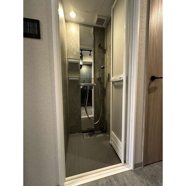 バス・シャワールーム　シャワールーム