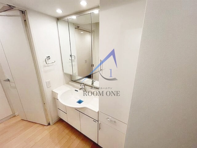 洗面設備　洗面台です。