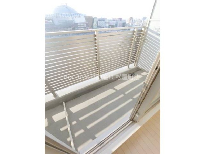 バルコニー　バルコニー