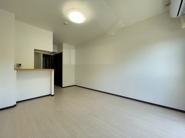 居室・リビング　※反転タイプの写真です。