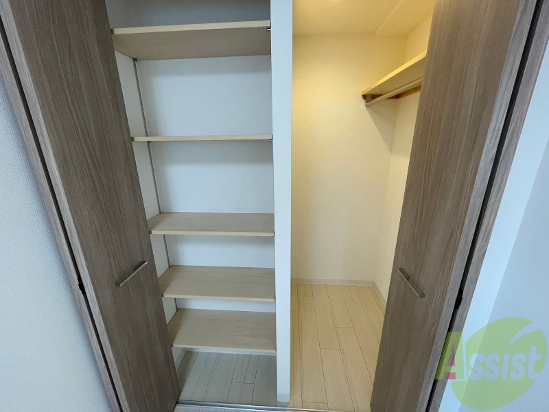 収納　収納もバッチリあるのでお部屋が片付きますよ！