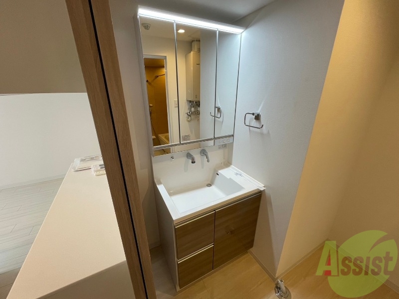 洗面設備　シャンプードレッサーで身支度もラクラクです！