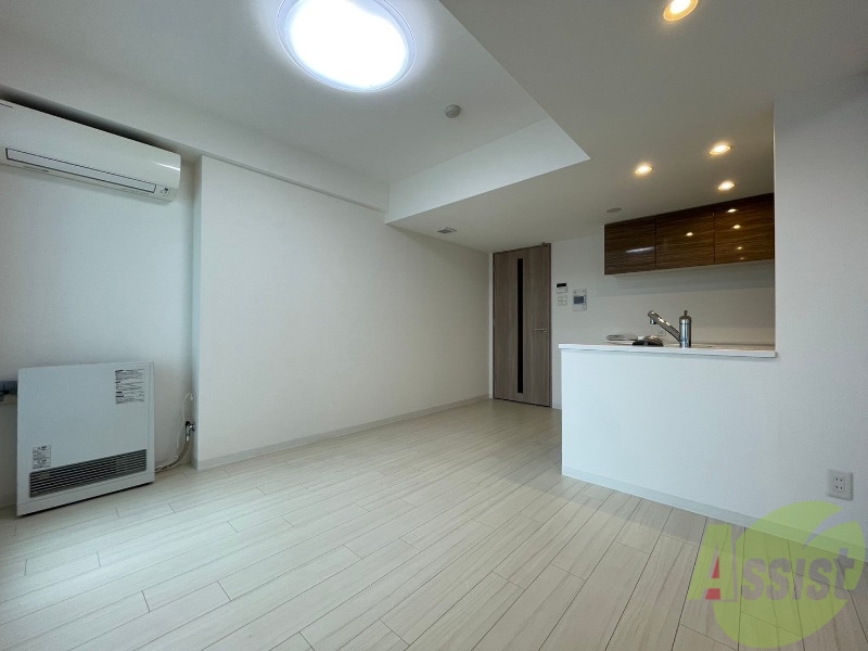 居室・リビング　広々としたリビングですね。使い勝手がよさそうですね！