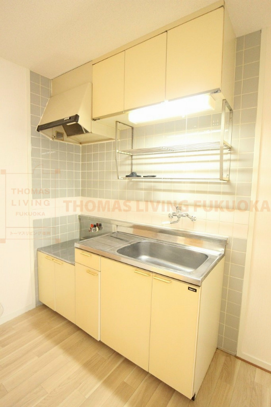 キッチン　２口コンロ設置可。