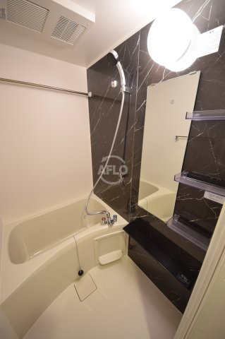 バス・シャワールーム　エステムコート心斎橋central　風呂