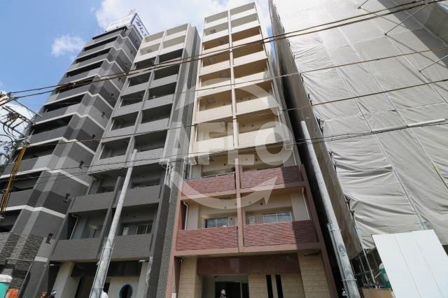 建物外観　アバンティ南堀江イースト　高級感あふれるエントランス