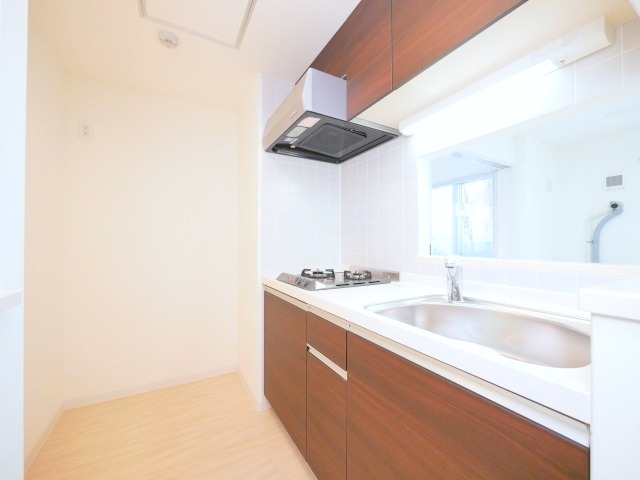 キッチン　対面式のシステムキッチンです♪