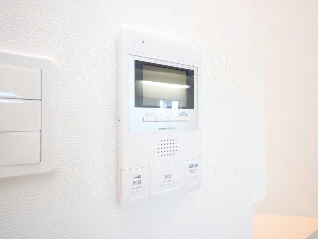 セキュリティ　モニター付きインターホンです♪