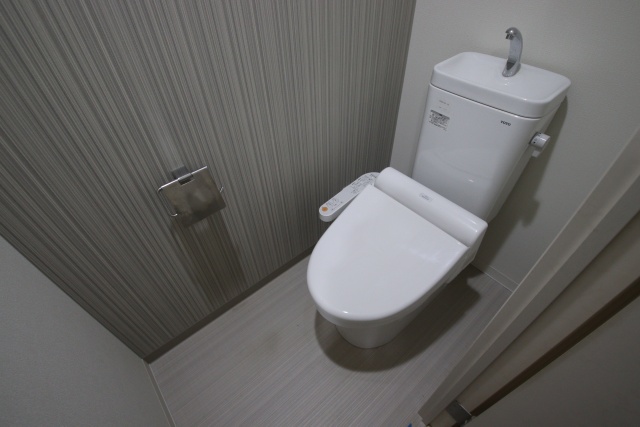 トイレ　※別室の参考写真の為、現況優先です。