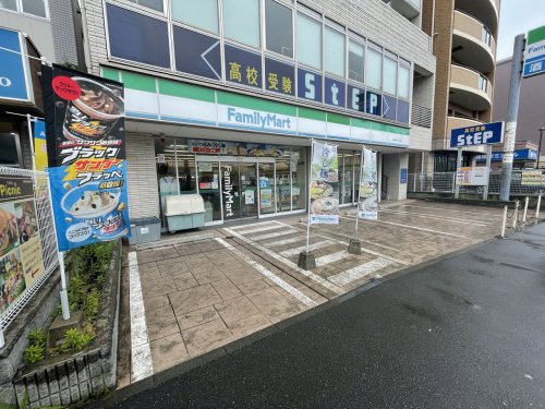 コンビニ　ファミリーマート 北山田一丁目店（コンビニ）まで907m
