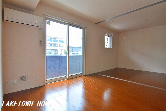 居室・リビング　１０帖のＬＤＫです。